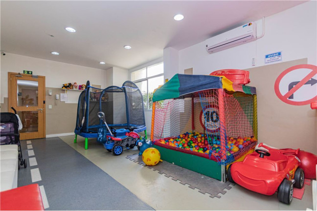 Apartamento com 3 Quartos à Venda, 82 m² em Passo Da Areia - Porto Alegre