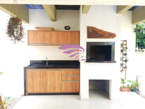 Imagem Casa com 3 Quartos à Venda, 110 m² em José Amandio - Bombinhas Imagem Casa com 3 Quartos à Venda, 110 m² em José Amandio - Bombinhas