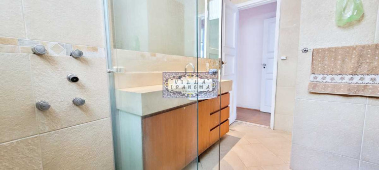 Imagem Apartamento com 3 Quartos à Venda, 120 m² em Copacabana - Rio De Janeiro Imagem Apartamento com 3 Quartos à Venda, 120 m² em Copacabana - Rio De Janeiro