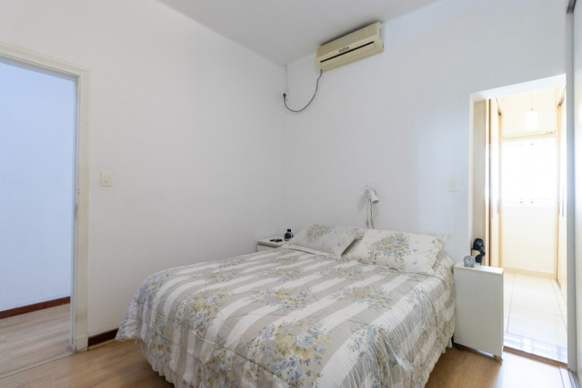 Imagem Casa com 4 Quartos à Venda, 150 m² em Cambuci - São Paulo Imagem Casa com 4 Quartos à Venda, 150 m² em Cambuci - São Paulo