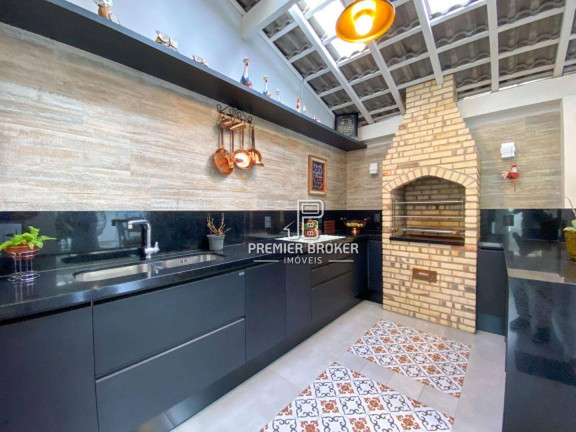 Imagem Casa com 4 Quartos à Venda, 180 m² em Várzea - Teresópolis Imagem Casa com 4 Quartos à Venda, 180 m² em Várzea - Teresópolis