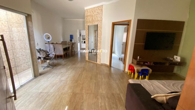 Imagem Casa com 3 Quartos à Venda, 194 m² Imagem Casa com 3 Quartos à Venda, 194 m²