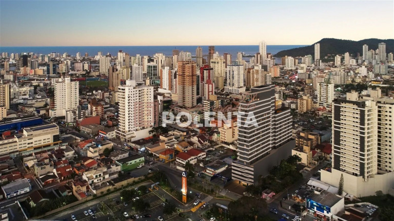 Apartamento com 1 Quarto à Venda, 28 m² em Centro - Itajaí