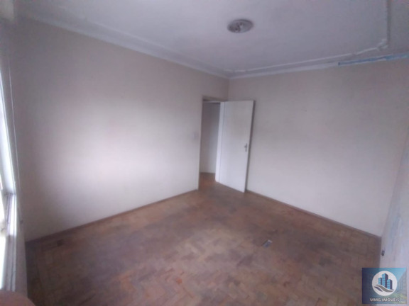 Imagem Sobrado com 6 Quartos à Venda, 220 m² em Centro - Pelotas Imagem Sobrado com 6 Quartos à Venda, 220 m² em Centro - Pelotas