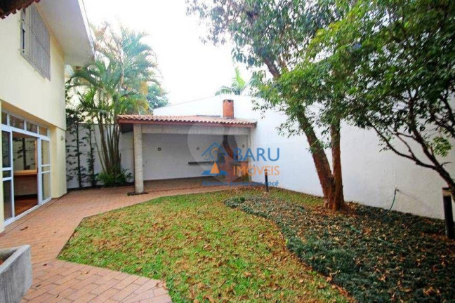 Sobrado com 3 Quartos à Venda ou Locação, 320 m² em Alto De Pinheiros - São Paulo