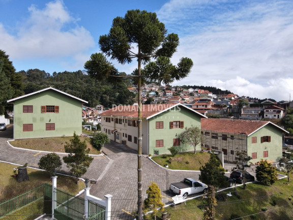 Imagem Imóvel com 2 Quartos à Venda, 48 m² em Região Da Floresta Negra - Campos Do Jordão Imagem Imóvel com 2 Quartos à Venda, 48 m² em Região Da Floresta Negra - Campos Do Jordão
