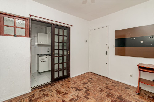 Imóvel com 1 Quarto à Venda,  em Passo Da Areia - Porto Alegre