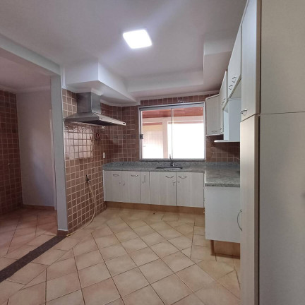 Imagem Casa com 3 Quartos à Venda, 235 m² em São João Da Boa Vista Imagem Casa com 3 Quartos à Venda, 235 m² em São João Da Boa Vista