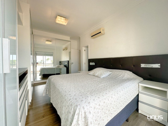 Imagem Cobertura com 3 Quartos à Venda, 268 m² em Coqueiros - Florianópolis