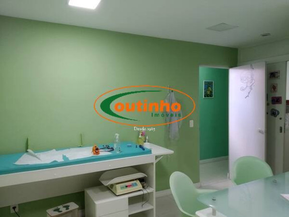 Imagem Casa com 6 Quartos à Venda, 170 m² em Vila Isabel - Rio De Janeiro Imagem Casa com 6 Quartos à Venda, 170 m² em Vila Isabel - Rio De Janeiro