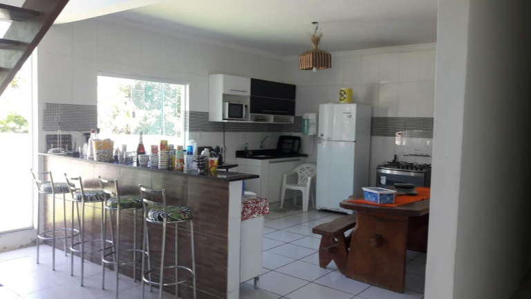 Imagem Casa com 5 Quartos à Venda, 350 m² em Barra Do Jacuípe - Camaçari Imagem Casa com 5 Quartos à Venda, 350 m² em Barra Do Jacuípe - Camaçari