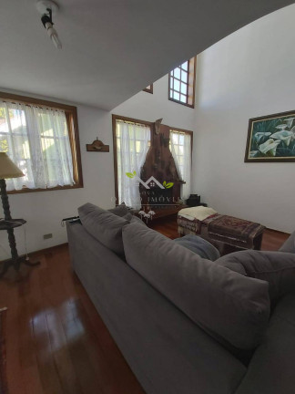 Imagem Casa com 4 Quartos à Venda, 257 m² em Alto Do Capivari - Campos Do Jordão Imagem Casa com 4 Quartos à Venda, 257 m² em Alto Do Capivari - Campos Do Jordão