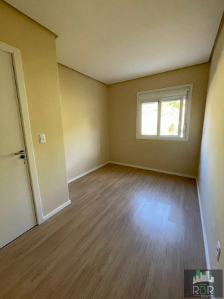 Imagem Sobrado com 3 Quartos à Venda, 181 m² em Caxias Do Sul Imagem Sobrado com 3 Quartos à Venda, 181 m² em Caxias Do Sul