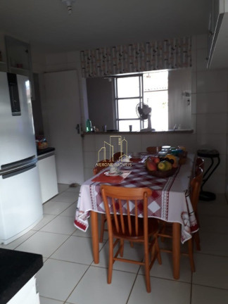 Imagem Casa com 4 Quartos à Venda, 220 m² em Stella Maris - Salvador Imagem Casa com 4 Quartos à Venda, 220 m² em Stella Maris - Salvador