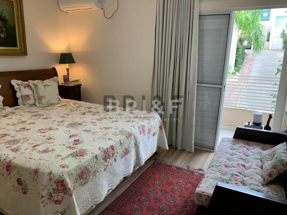 Imagem Casa com 4 Quartos à Venda, 270 m² em Brooklin - São Paulo Imagem Casa com 4 Quartos à Venda, 270 m² em Brooklin - São Paulo