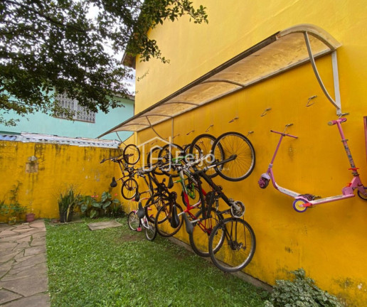 Imagem Sobrado com 2 Quartos à Venda, 36 m² em Ipanema - Porto Alegre