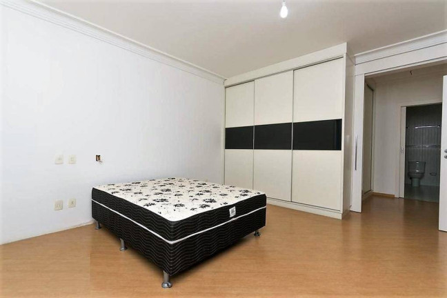 Imagem Casa de Condomínio com 3 Quartos à Venda, 280 m² em Vila Santo Estéfano - São Paulo