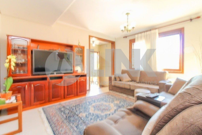 Casa com 5 Quartos à Venda, 192 m² em Passo Da Areia - Porto Alegre