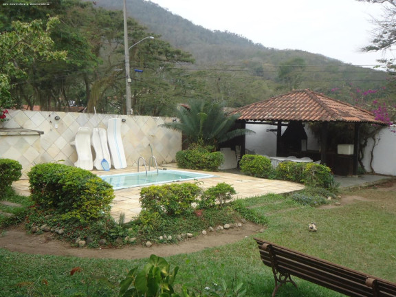 Imagem Casa com 3 Quartos à Venda, 1.452 m² em Vale Feliz - Niterói Imagem Casa com 3 Quartos à Venda, 1.452 m² em Vale Feliz - Niterói