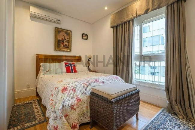 Imagem Imóvel com 4 Quartos à Venda, 310 m² em Jardim Europa - São Paulo Imagem Imóvel com 4 Quartos à Venda, 310 m² em Jardim Europa - São Paulo
