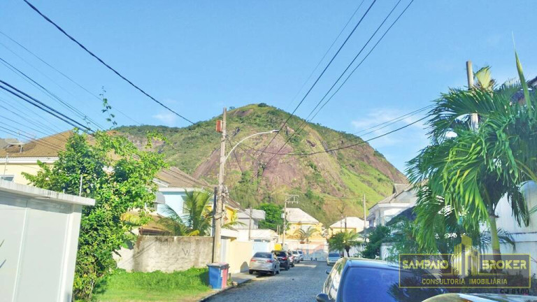 Imagem Casa com 4 Quartos à Venda,  em Vargem Pequena - Rio De Janeiro
