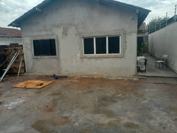 Imagem Casa com 3 Quartos à Venda, 300 m² em Jardim Roberto Selmi Dei - Araraquara Imagem Casa com 3 Quartos à Venda, 300 m² em Jardim Roberto Selmi Dei - Araraquara