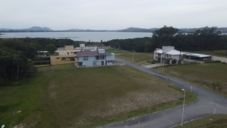 Imagem Terreno à Venda, 1.043 m² em Praia Do Rosa - Imbituba