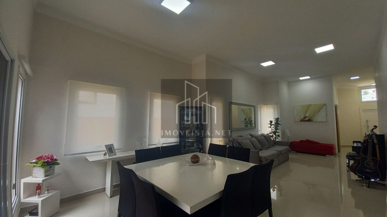 Imagem Casa com 3 Quartos à Venda, 210 m² em Alphaville - Santana De Parnaíba Imagem Casa com 3 Quartos à Venda, 210 m² em Alphaville - Santana De Parnaíba