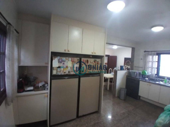 Imagem Casa com 4 Quartos à Venda, 500 m² em Piratininga - Niterói Imagem Casa com 4 Quartos à Venda, 500 m² em Piratininga - Niterói