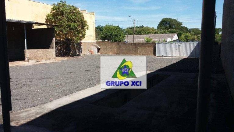 Galpão à Venda ou Locação, 360 m² em Centro - Porto Ferreira