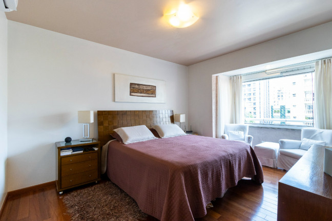 Imagem Apartamento com 3 Quartos à Venda, 195 m² em Moema - São Paulo