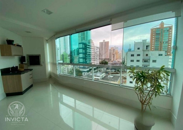 Imagem Apartamento com 3 Quartos à Venda, 121 m² em Centro - Balneário Camboriú