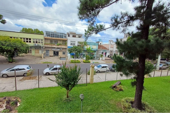 Imagem Imóvel com 3 Quartos à Venda, 111 m² em Rio Branco - Porto Alegre Imagem Imóvel com 3 Quartos à Venda, 111 m² em Rio Branco - Porto Alegre