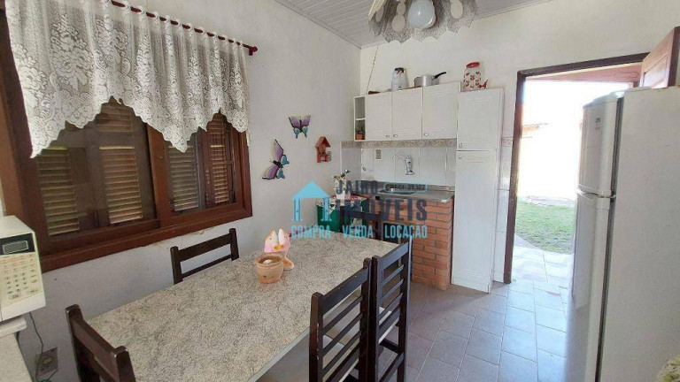 Imagem Casa com 4 Quartos à Venda, 450 m² em Centro - Balneário Pinhal Imagem Casa com 4 Quartos à Venda, 450 m² em Centro - Balneário Pinhal