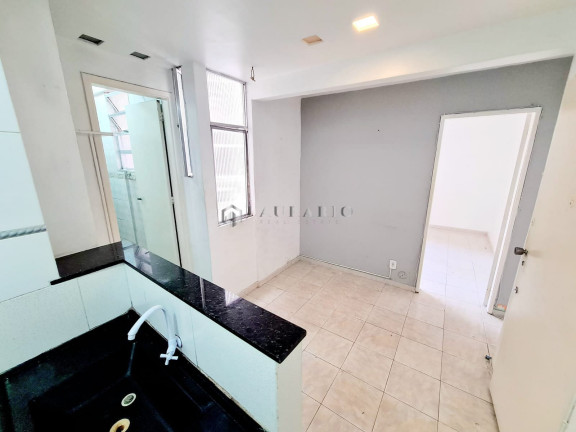 Imagem Apartamento com 1 Quarto à Venda, 27 m² em Copacabana - Rio De Janeiro Imagem Apartamento com 1 Quarto à Venda, 27 m² em Copacabana - Rio De Janeiro