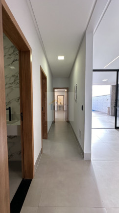 Imagem Casa com 3 Quartos à Venda, 177 m² em Residencial Center Ville - Goiânia Imagem Casa com 3 Quartos à Venda, 177 m² em Residencial Center Ville - Goiânia