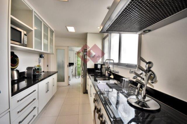 Imagem Apartamento com 3 Quartos à Venda, 181 m² em Moema - São Paulo Imagem Apartamento com 3 Quartos à Venda, 181 m² em Moema - São Paulo