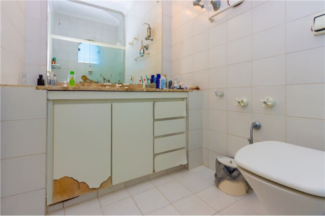 Imagem Casa com 3 Quartos à Venda, 168 m² em Vila Nova Conceição - São Paulo Imagem Casa com 3 Quartos à Venda, 168 m² em Vila Nova Conceição - São Paulo