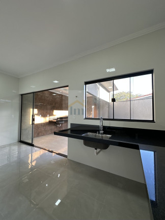 Imagem Casa com 3 Quartos à Venda, 128 m² em Jardim Mont Serrat - Aparecida De Goiânia