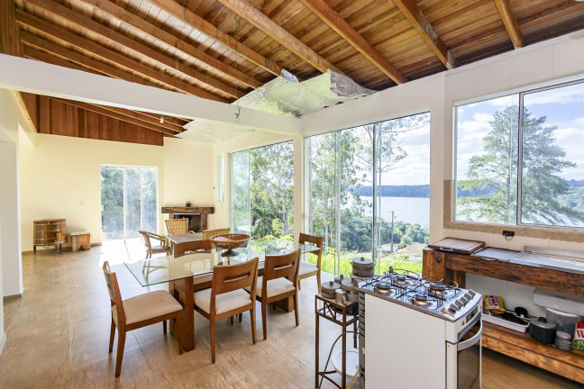 Imagem Imóvel com 3 Quartos à Venda, 31.671 m² em Ferraria / Bolinete - Campo Largo