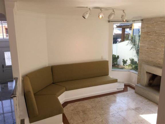 Imagem Casa com 4 Quartos para Alugar, 347 m² em Alphaville - Santana De Parnaíba