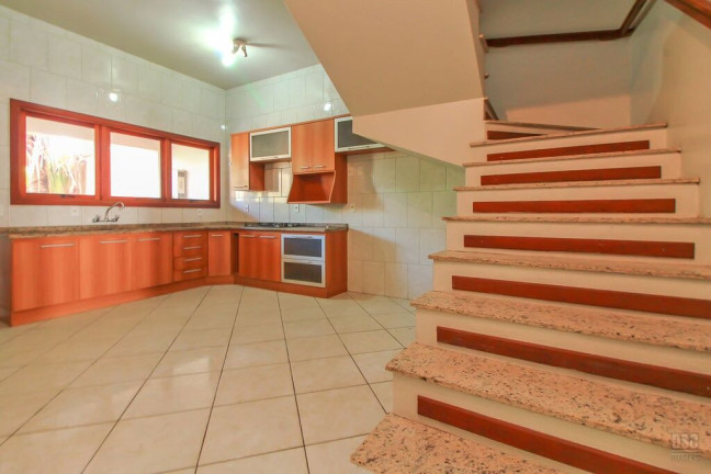 Imagem Casa com 3 Quartos à Venda, 337 m² em Cascata - Porto Alegre Imagem Casa com 3 Quartos à Venda, 337 m² em Cascata - Porto Alegre