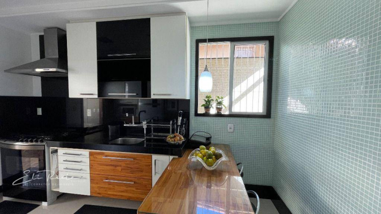 Imagem Casa com 3 Quartos à Venda, 400 m² em Itapuã - Vila Velha Imagem Casa com 3 Quartos à Venda, 400 m² em Itapuã - Vila Velha