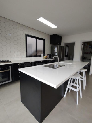 Imagem Casa com 3 Quartos à Venda, 270 m² em Suru - Santana De Parnaíba Imagem Casa com 3 Quartos à Venda, 270 m² em Suru - Santana De Parnaíba