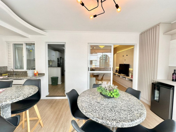 Imagem Apartamento com 3 Quartos à Venda, 105 m² em Centro - Balneário Camboriú