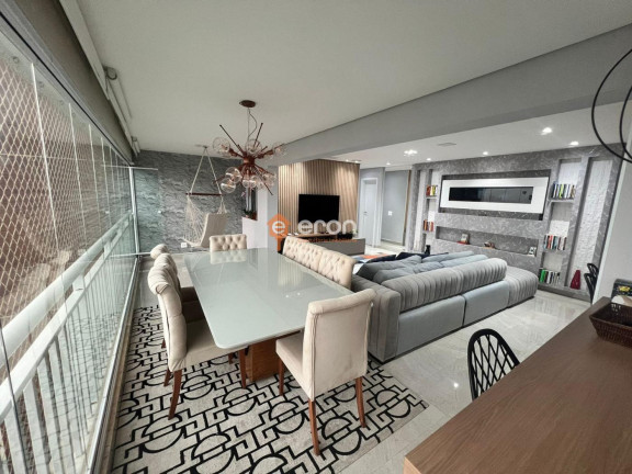 Apartamento com 4 Quartos à Venda, 151 m²