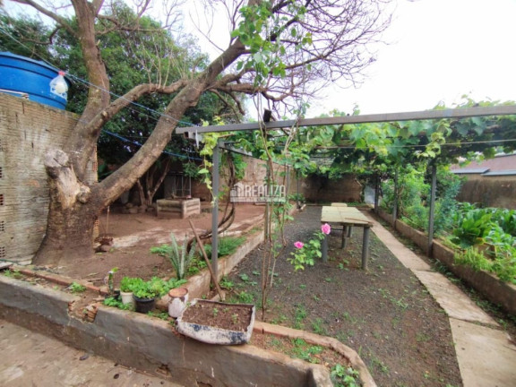 Imagem Casa com 3 Quartos à Venda, 404 m² em Boa Vista - Uberaba Imagem Casa com 3 Quartos à Venda, 404 m² em Boa Vista - Uberaba