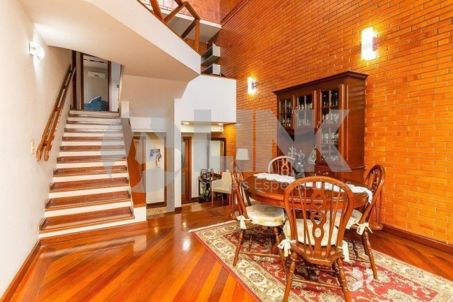 Imagem Imóvel com 3 Quartos à Venda, 360 m² em Cristal - Porto Alegre