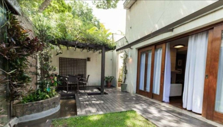 Casa com 3 Quartos à Venda, 380 m² em Campo Belo - São Paulo