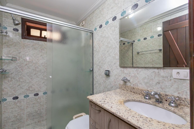 Imagem Casa com 4 Quartos à Venda, 300 m² em Boa Vista - Curitiba Imagem Casa com 4 Quartos à Venda, 300 m² em Boa Vista - Curitiba